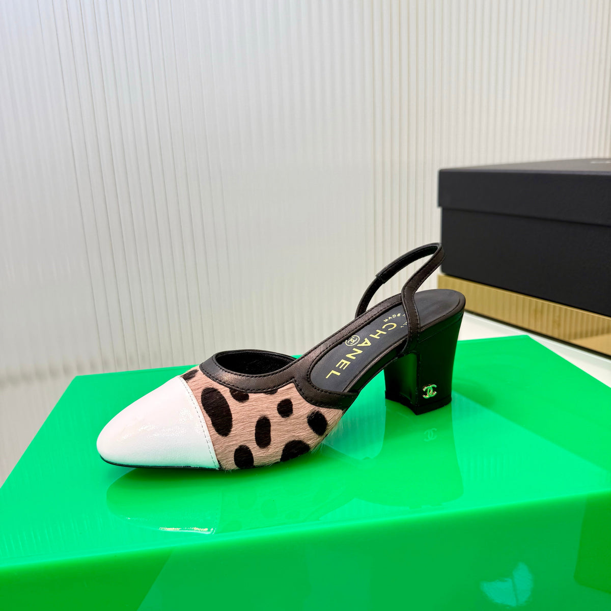 CC Slingback 6.5cm White Muted Pink Leopard-Print Leather 923842