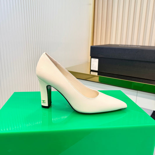CC 26s Pumps 8.5cm Cream Lambskin 924308