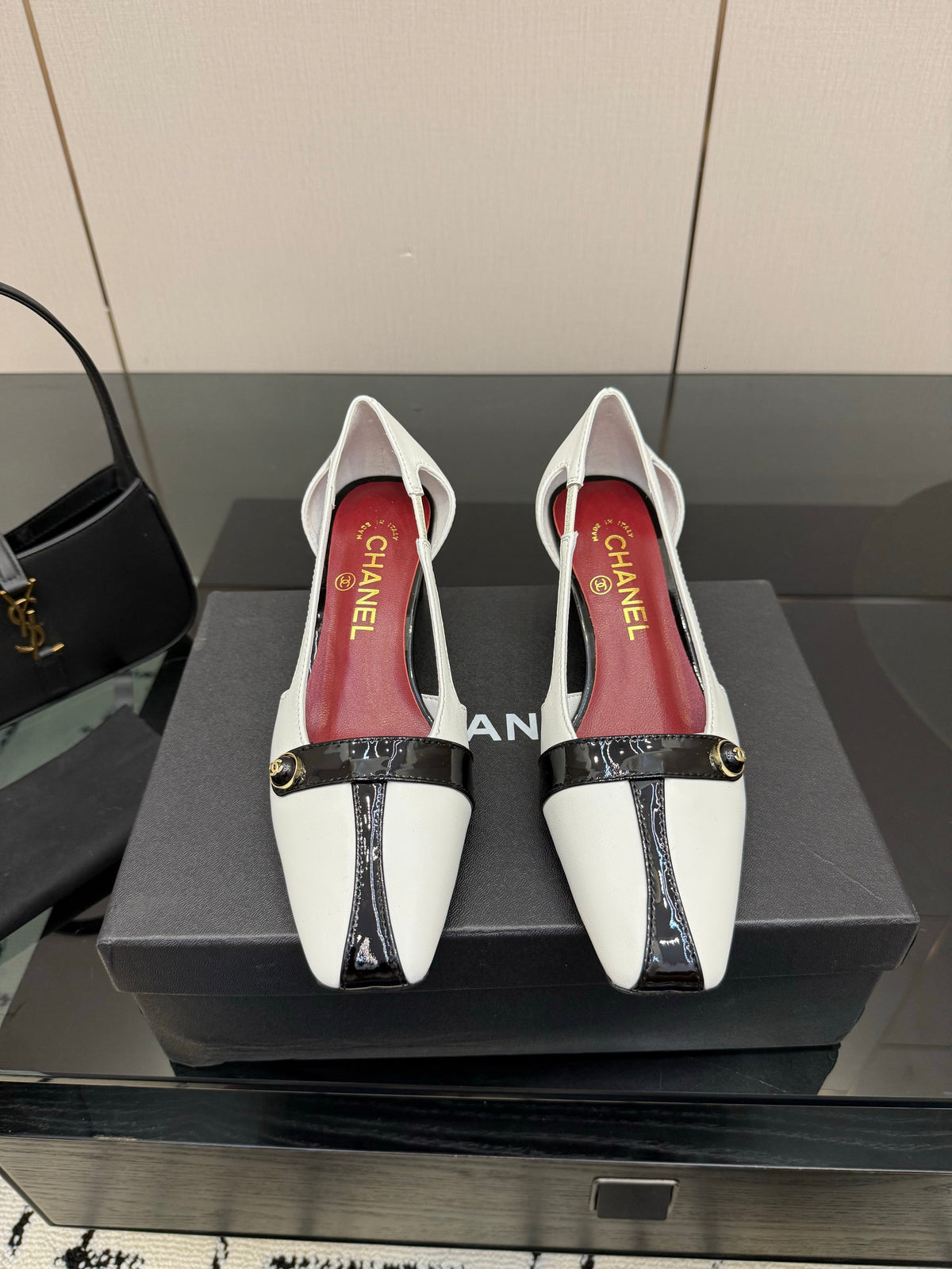 CC 26P Slingback 5cm White Black Lambskin Patent Leather 791606