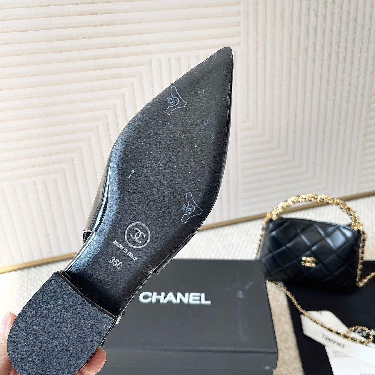 CC 26s Pointed-Toe Flats Slingback Black Patent Leather 787143