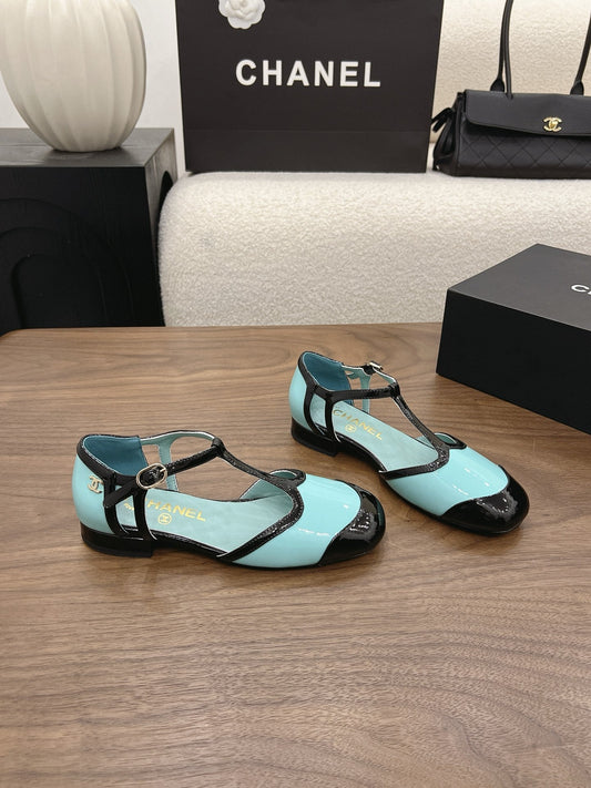 CC 26s Mary Jane Black Light Blue Patent Leather 915324