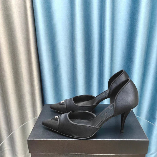 Chanel 26ss Retro Hollow-Out Pointed-Toe 70 Vintage Black in Calfskin 712470