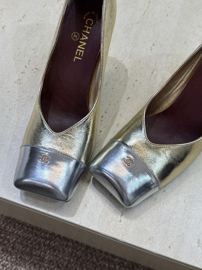 CC Square Toe Block Heel Pumps 90mm Gold Metallic Patent Leather 896864