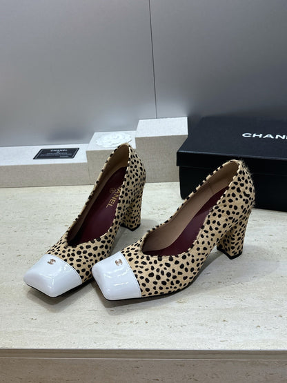 CC Cap Toe Pumps 90mm Leopard Beige White Pony Hair & Patent Leather 896860