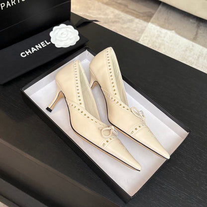 CC Bow Pointed Toe Pumps 6.5cm Cream Leather 912935