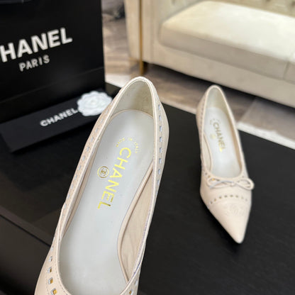 CC Bow Pointed Toe Pumps 6.5cm Cream Leather 912935