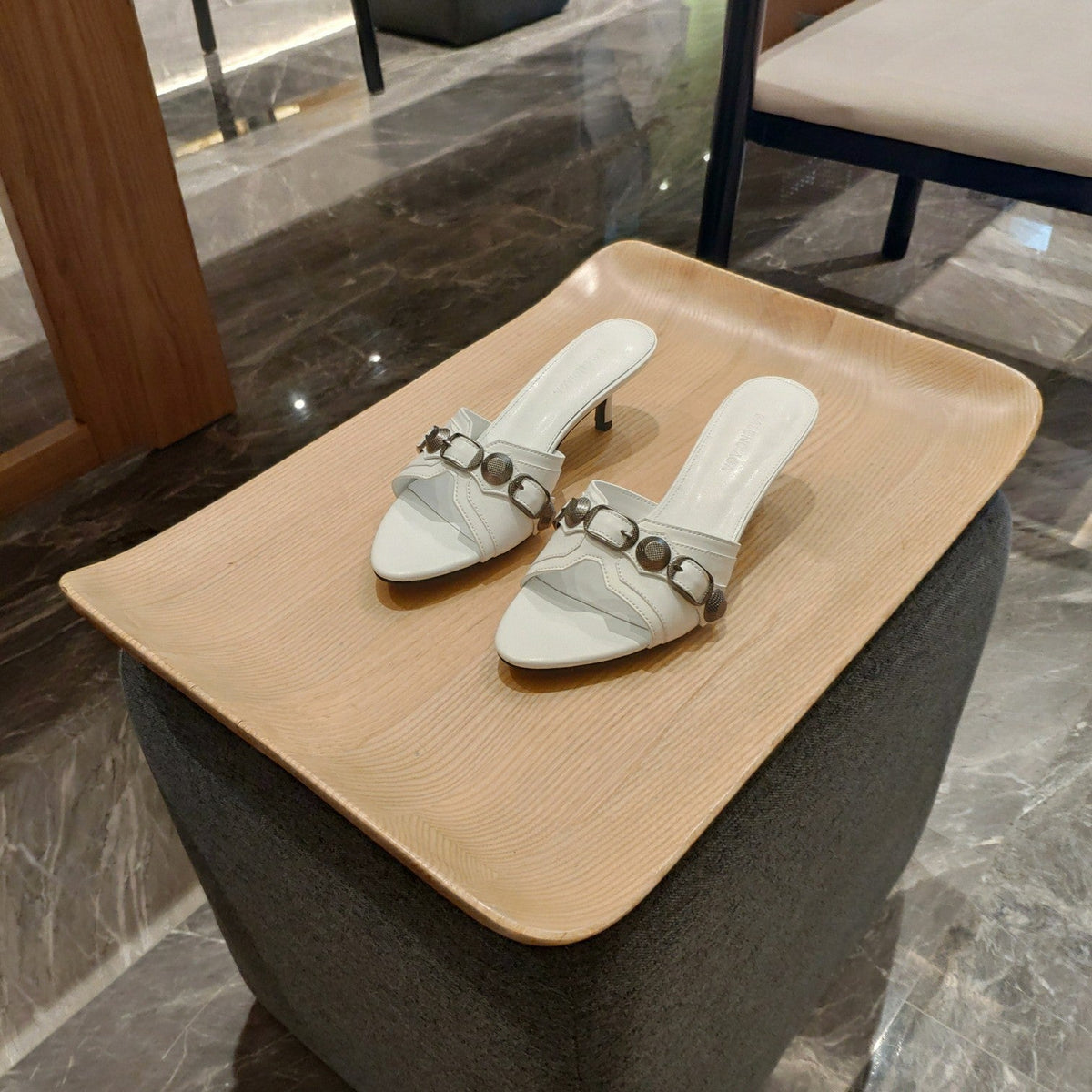Balenciaga 26s Buckle Sandals 40 Cowhide