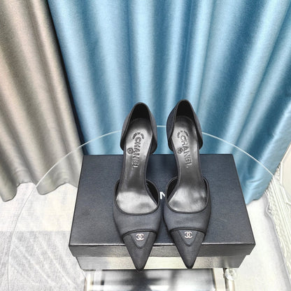 Chanel 26ss Retro Hollow-Out Pointed-Toe 70 Vintage Black in Calfskin 712470