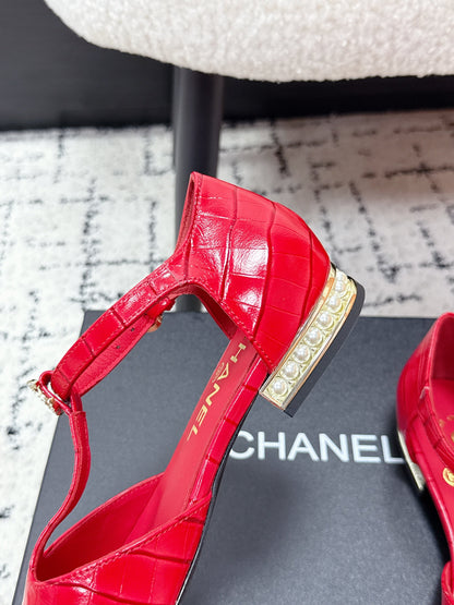 CC SS26 Mary Jane T Strap Black Red Crocodile Embossed Patent Calfskin 679017
