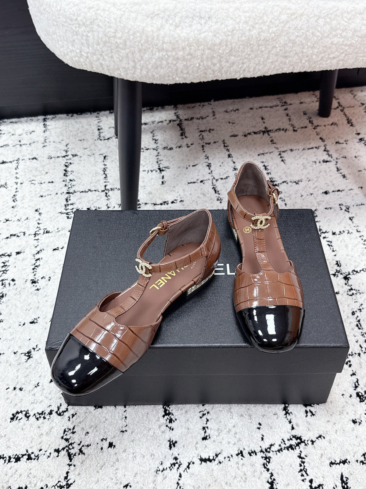 CC SS26 Mary Jane T Strap Black Brown Crocodile Embossed Patent Calfskin 679018