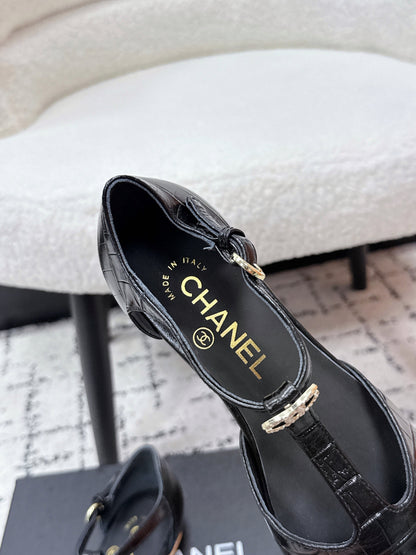 CC SS26 Mary Jane T Strap Black Crocodile Embossed Patent Calfskin 679019