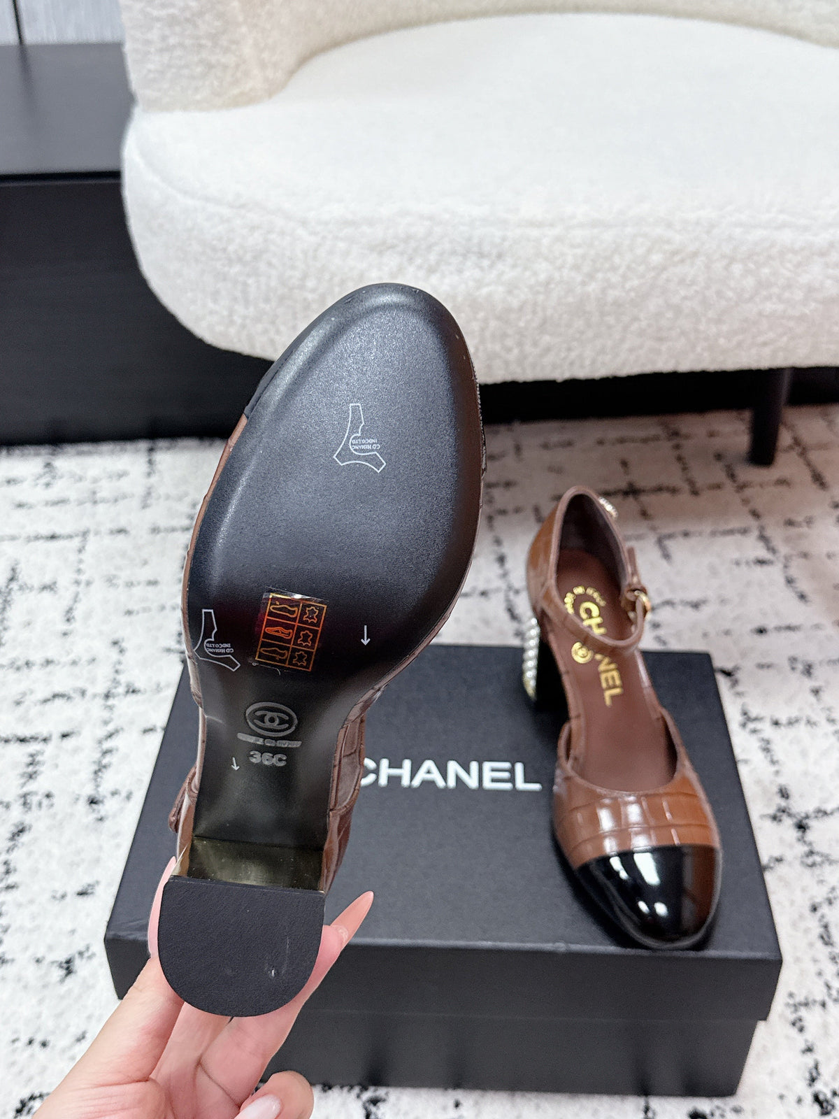 CC SS26 Mary Jane Pumps Black Brown Crocodile Embossed Patent Calfskin 679021