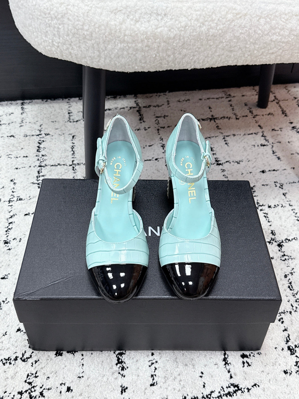 CC SS26 Mary Jane Pumps Black Blue Crocodile Embossed Patent Calfskin 679024