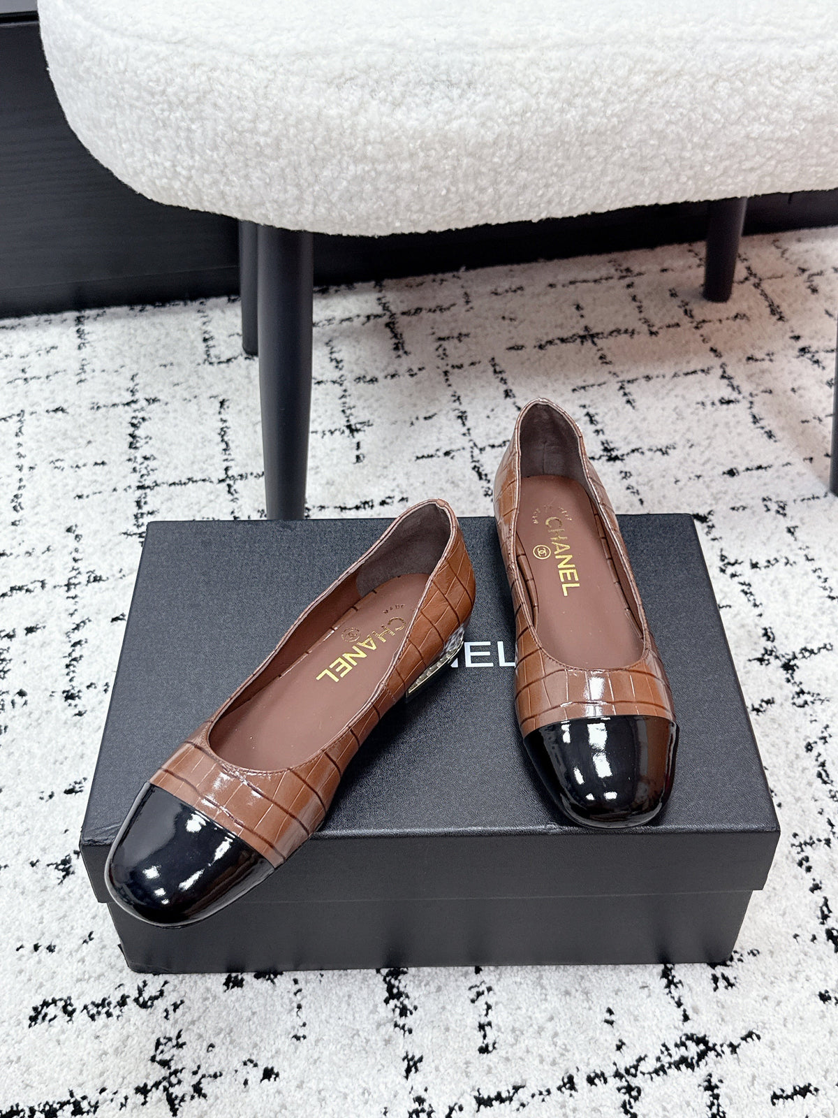 CC SS26 Ballet Flat Black Brown Crocodile Embossed Patent Calfskin 679026
