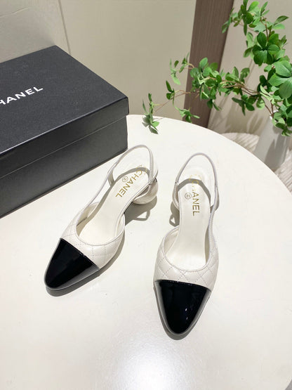 CC 26P Slingback Pearl-Shaped Heel 7cm White Black Quited Leather 767267