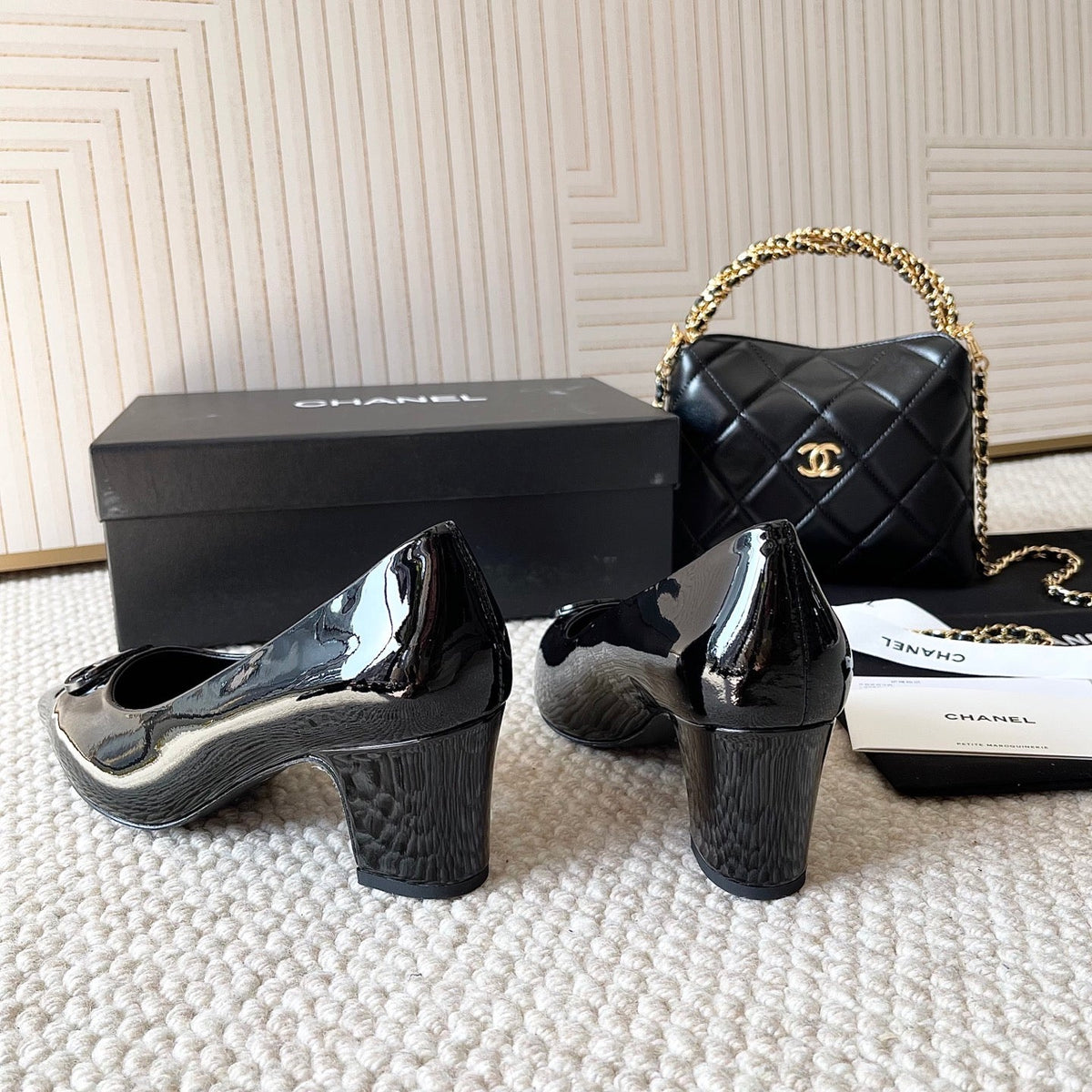 CC 26s Pointed-Toe Pump Black Patent Leather 787144
