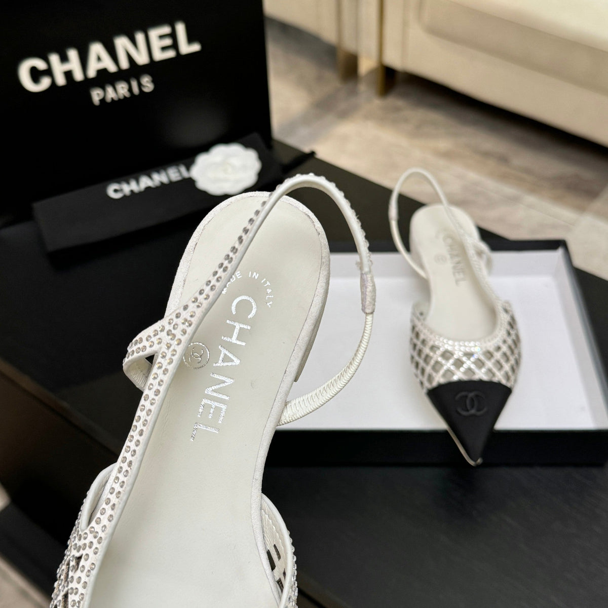 CC 26s Rhinestone Slingback Flat Shoe White Black Suede Canvas 907698