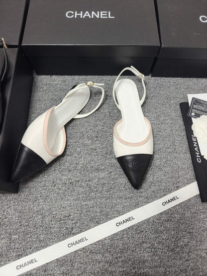 CC 26s Slingback Pointed Black White Leather 681975