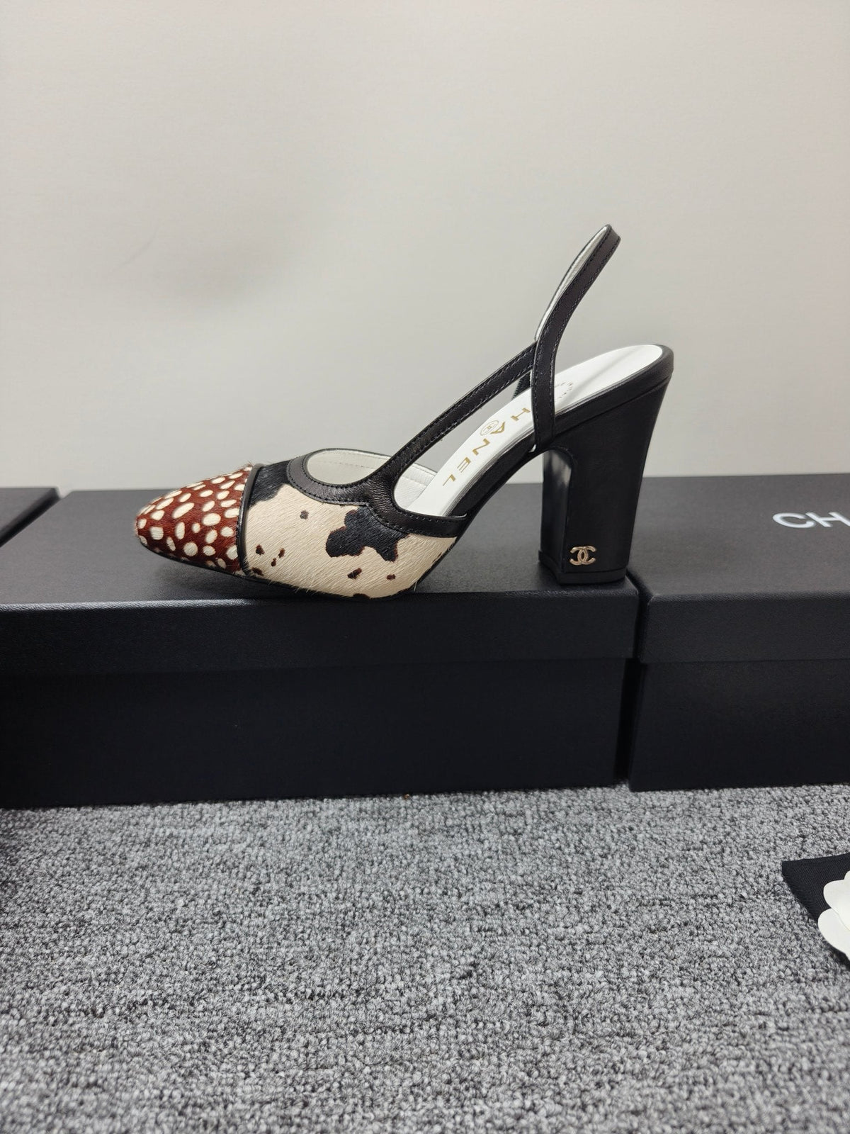 CC SS 2026 Slingbacks 9.5cm White Brown Black Calfskin Lambskin