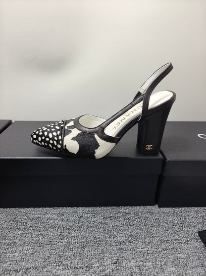 CC SS 2026 Slingbacks 9.5cm White Black Calfskin Lambskin