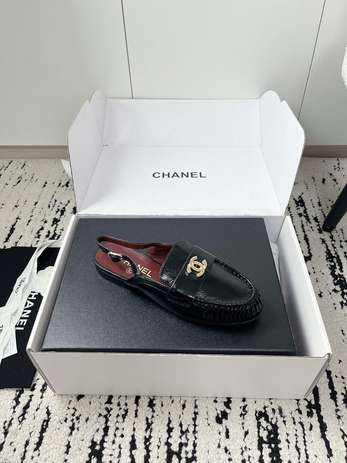 CC 26A Métiers d’art 2026 Slingback Black Glossy Sheepskin 900760