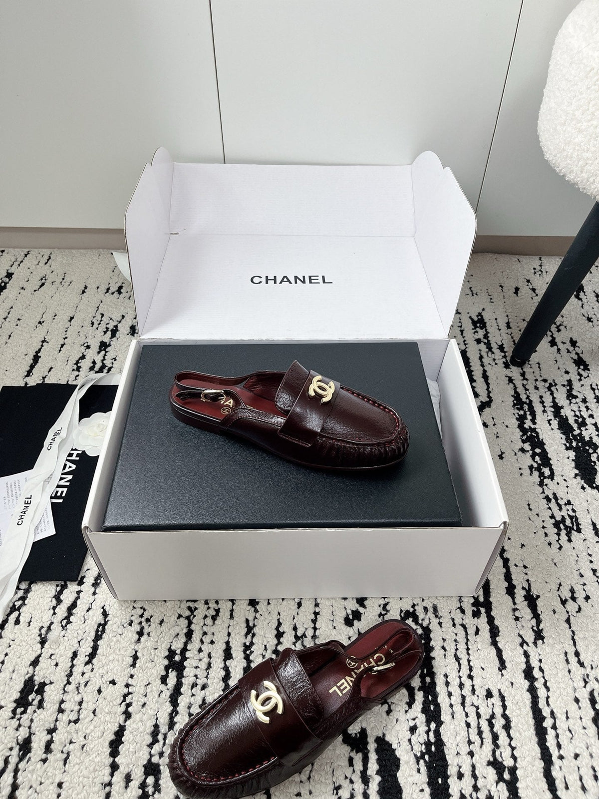 CC 26A Métiers d’art 2026 Slingback Burgundy Glossy Sheepskin 900761