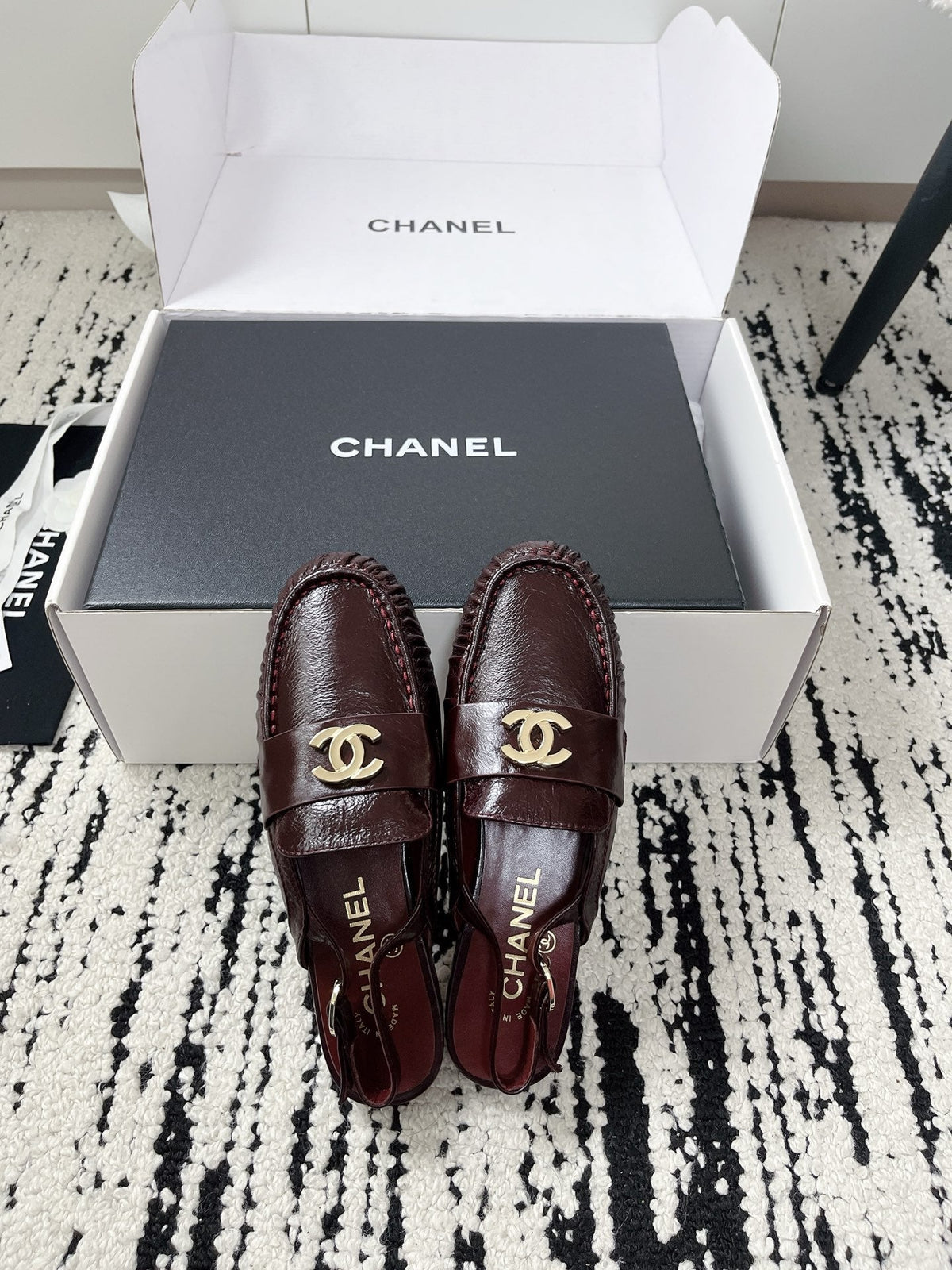 CC 26A Métiers d’art 2026 Slingback Burgundy Glossy Sheepskin 900761