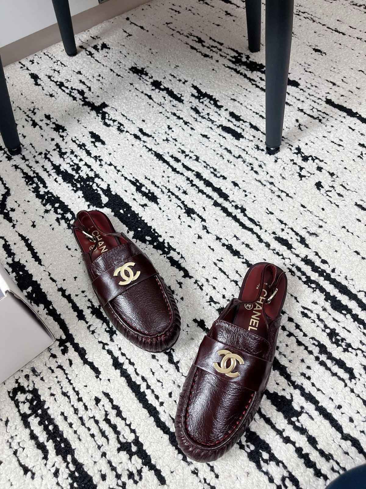 CC 26A Métiers d’art 2026 Slingback Burgundy Glossy Sheepskin 900761