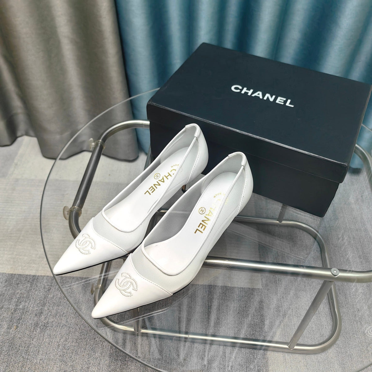 CC Pumps 50 White Mesh Leather Pointed Toe