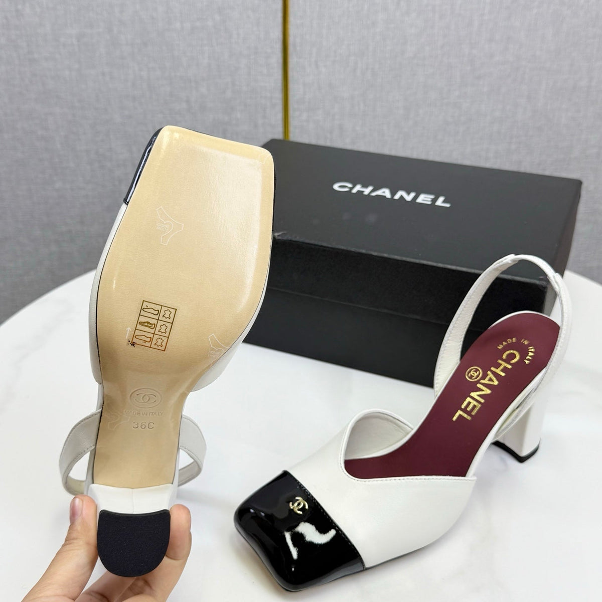 CC 25FW Square Toe Slingback Black White Sheepskin Patent Leather 541132