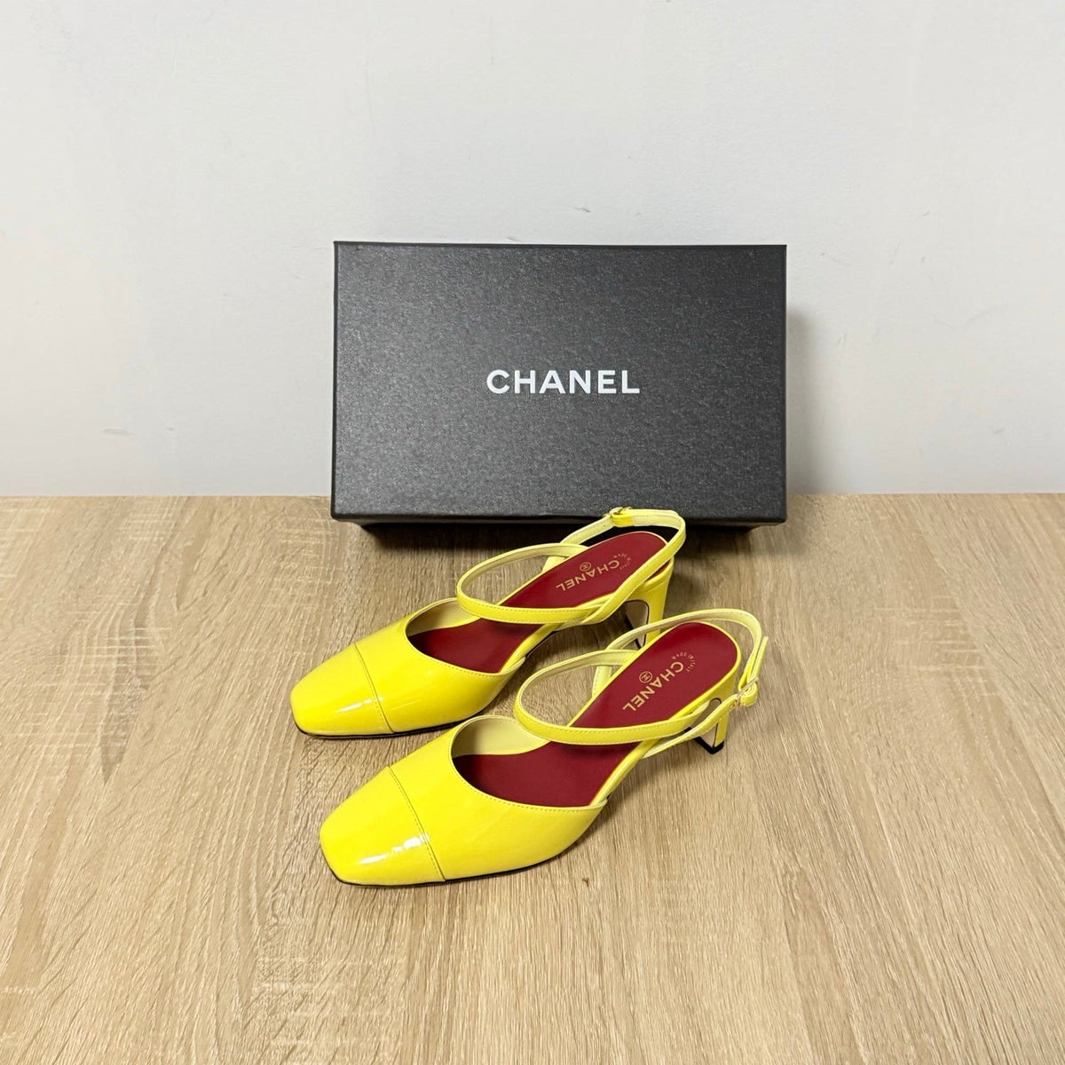 CC Métiers d’art 2026 Slingbacks 6.5cm Yellow Patent Calfskin 865638