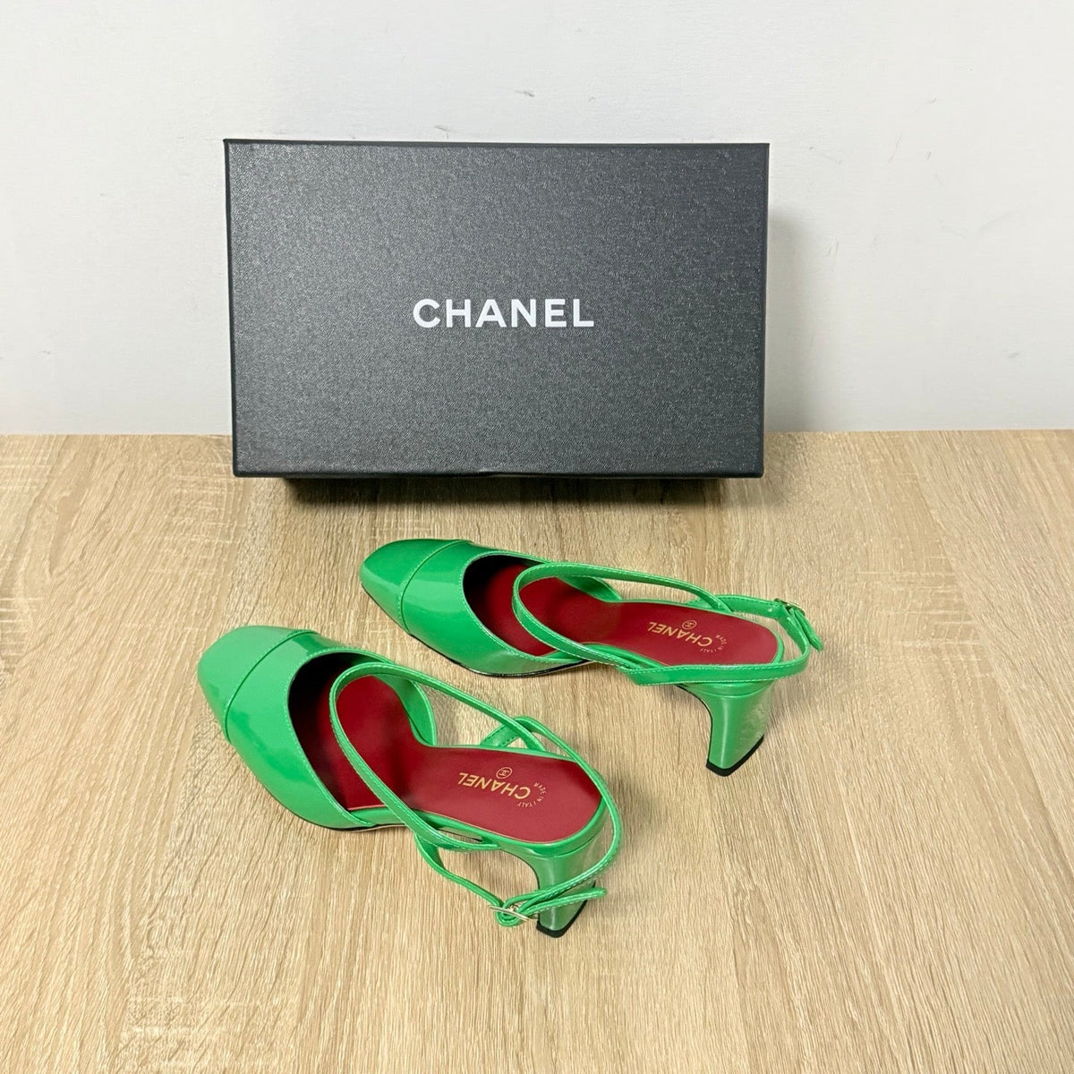 CC Métiers d’art 2026 Slingbacks 6.5cm Green Patent Calfskin 865643