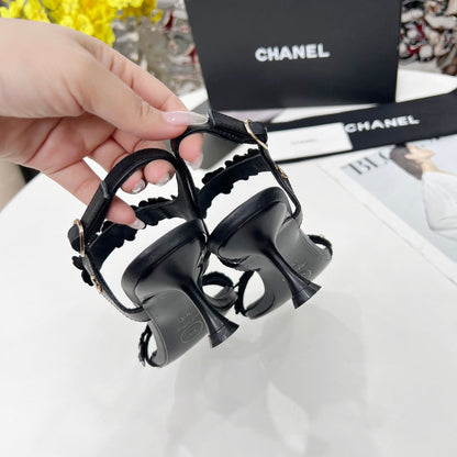CC 26s Floral Sandal 5cm Black Sheepskin 867473
