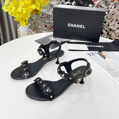 CC 26s Floral Sandal 5cm Black Sheepskin 867473