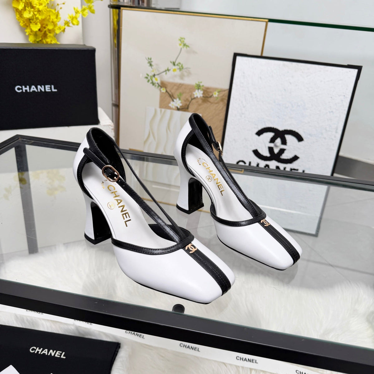 CC 26s Slingback Black White Leather 867505