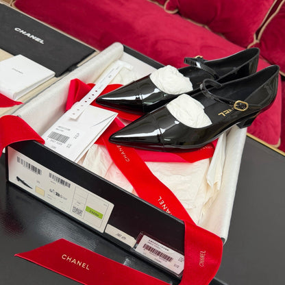 CC 26s Mary Janes Black Patent Calfskin 742767