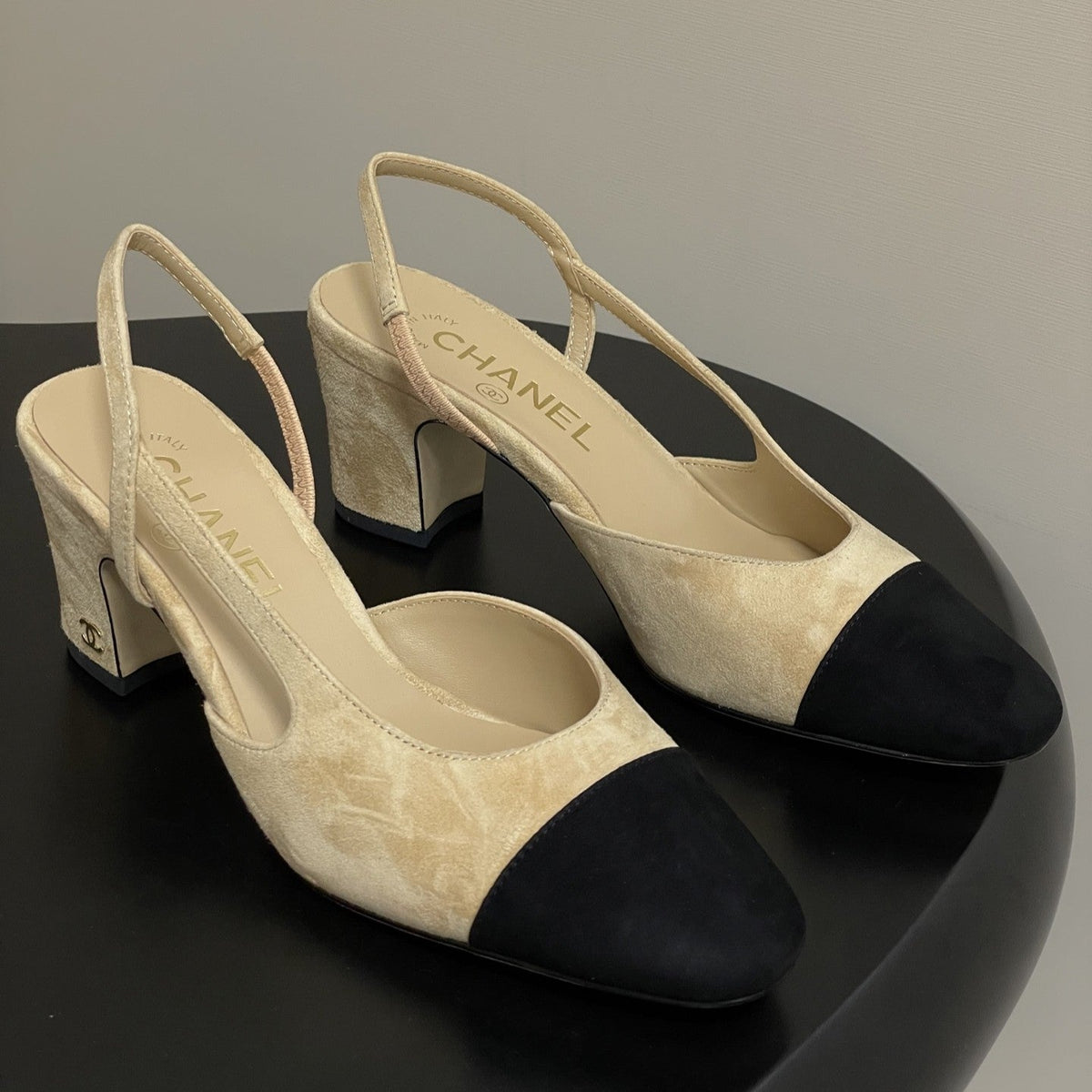 CC 25 SlingBack 65mm Beige Black Suede 393991
