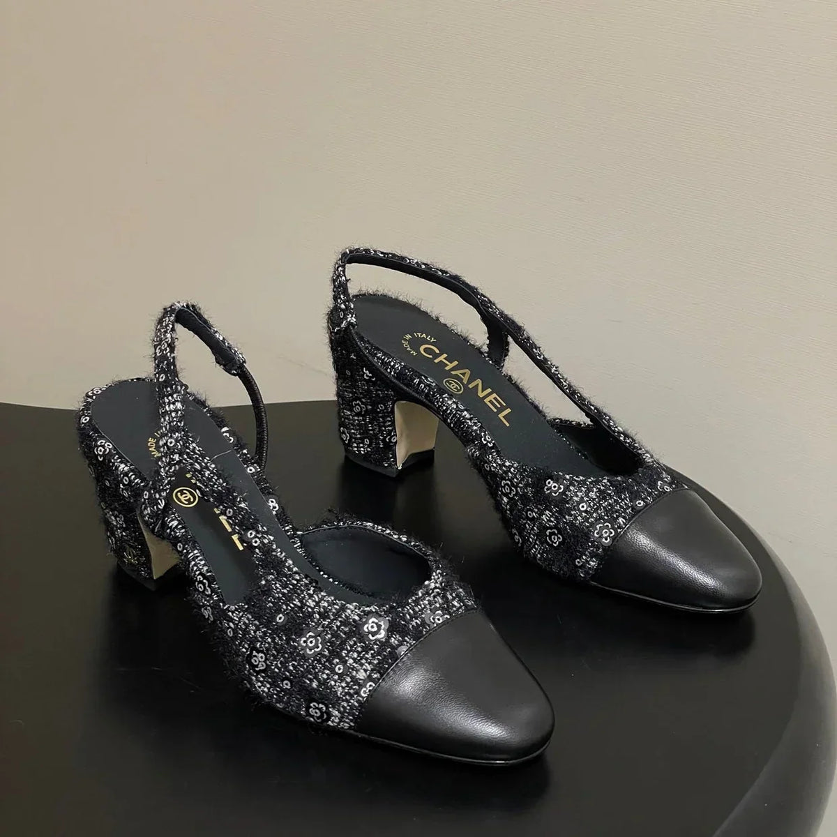 CC 26s Slingback 65 Black Tweed Sheepskin 649418