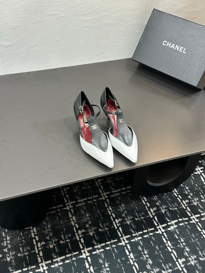 CC Métiers d’art 2026 Mary Janes 5cm Black White Lambskin 832543