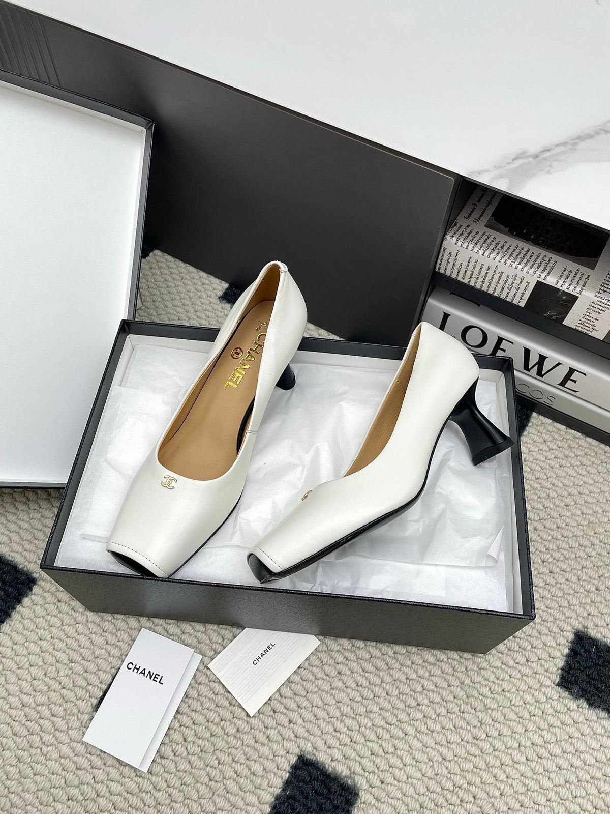 CC Square-Toe Pumps 65mm White Sheepskin 427016